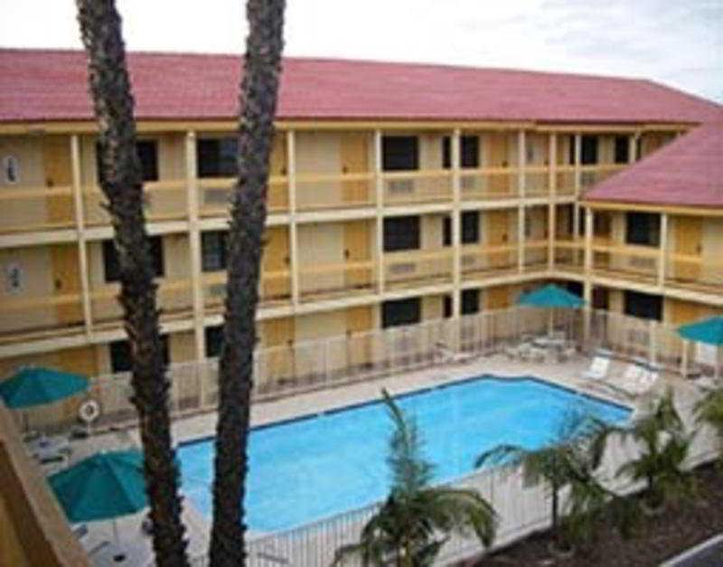 Extended Stay America Suites - Orange County - Anaheim Convention Center Екстер'єр фото